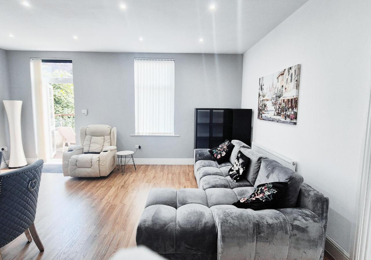 Apartment Stylish & Modern 2br Flat Nr Centre