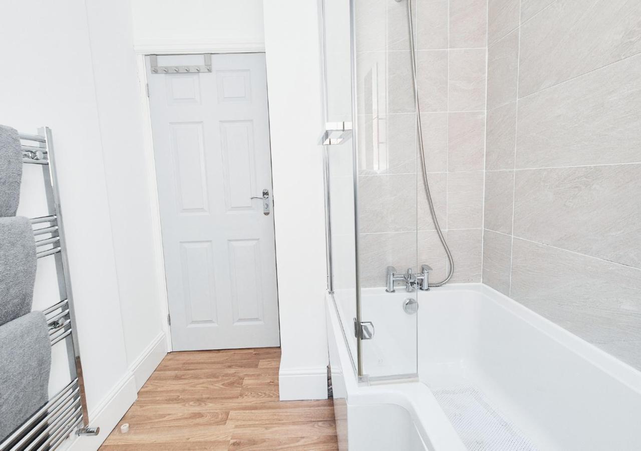 Apartment Stylish & Modern 2br Flat Nr Centre